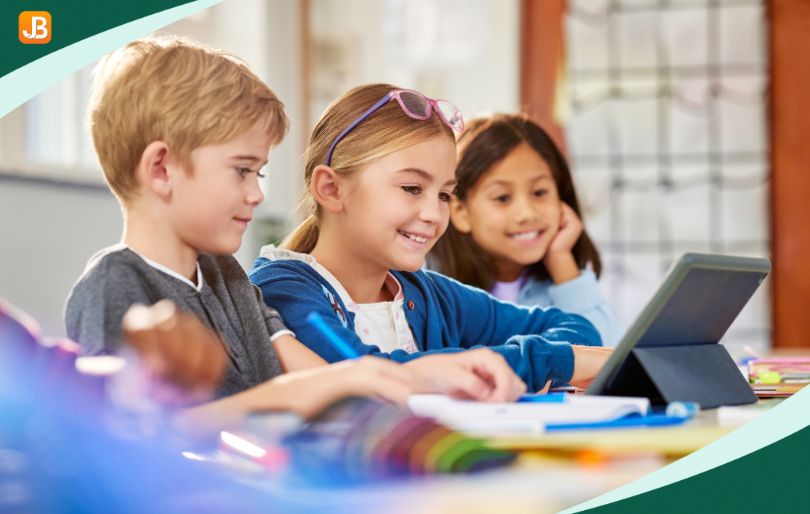 Engagement activity for students using digital tools to boost online learning participation