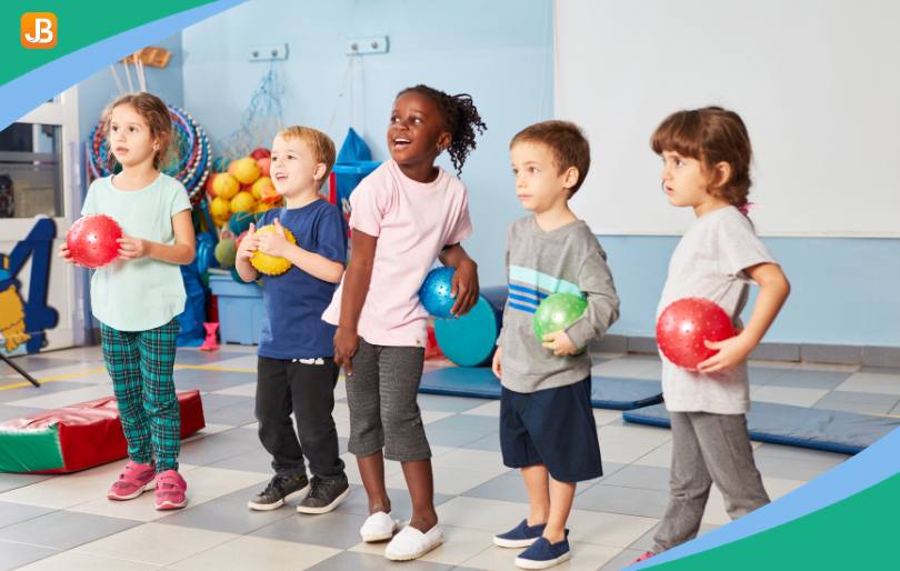 What are the best movement-based icebreakers for summer camp?